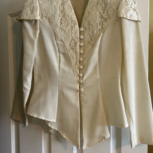 Ivory two piece suit dress - Picture 5 of 5